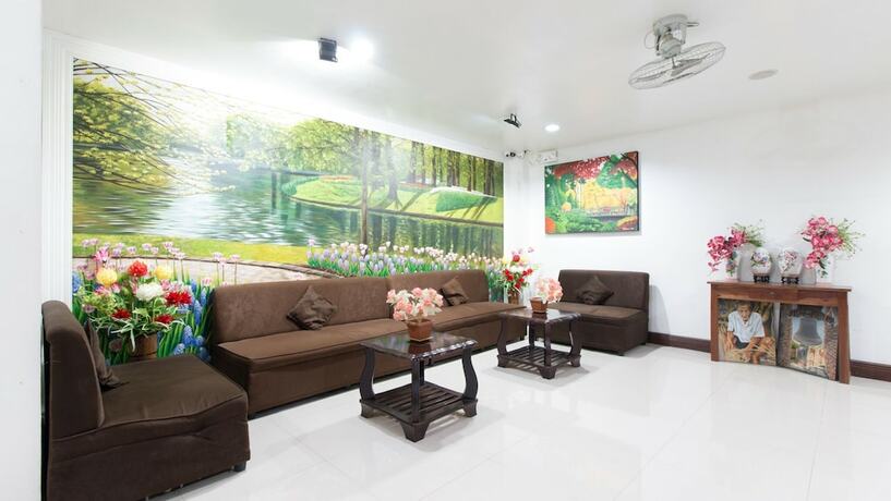 Imagen de los interiores del Hotel RedDoorz Plus near Vigan City Commercial Center. Foto 28