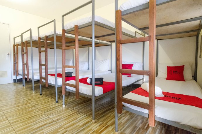 Imagen de la habitación del Hotel RedDoorz Plus near Vigan Convention Center. Foto 6