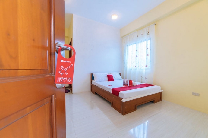 Imagen de la habitación del Hotel RedDoorz Premium @ Casa Ghilda Resort Olongapo. Foto 9
