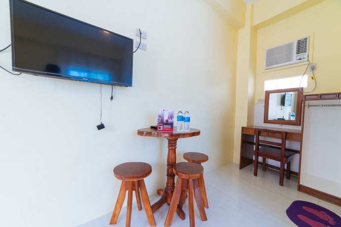Imagen de la habitación del Hotel RedDoorz Premium @ Casa Ghilda Resort Olongapo. Foto 10