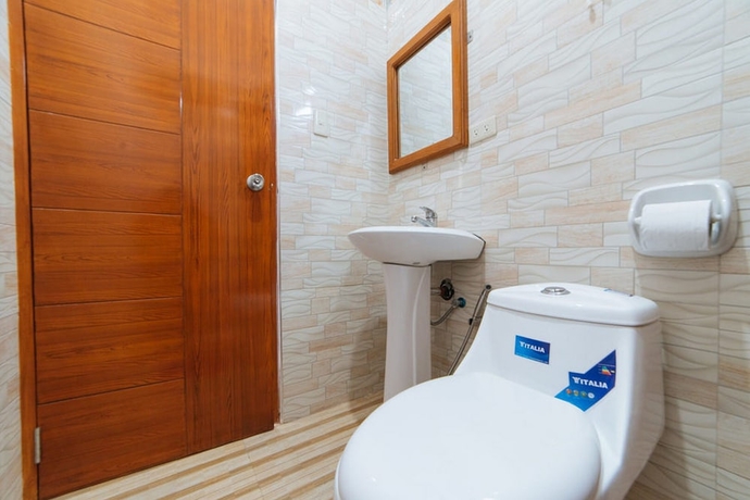 Imagen de la habitación del Hotel RedDoorz Premium @ Casa Ghilda Resort Olongapo. Foto 13