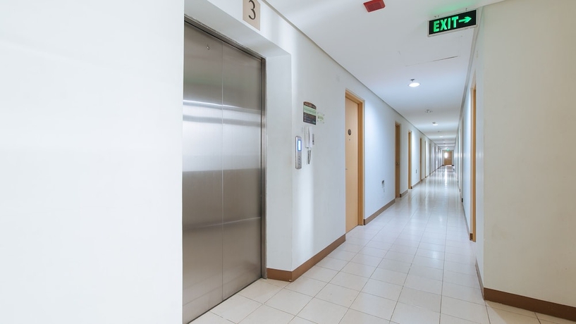Imagen de los interiores del Hotel RedDoorz Premium @ SMDC Fairview 2. Foto 9