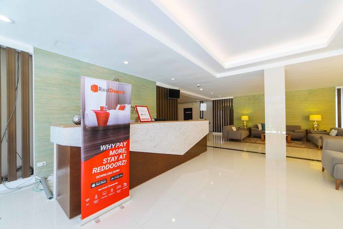 Imagen de los interiores del Hotel RedDoorz Premium @ Sta Rosa Tagaytay Road. Foto 17