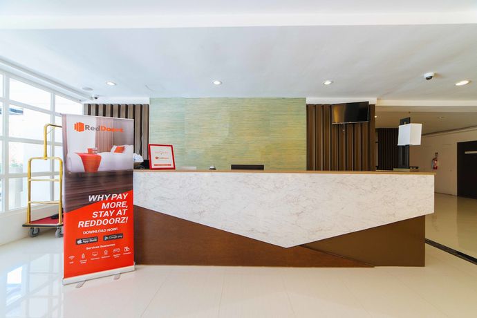 Imagen de los interiores del Hotel RedDoorz Premium @ Sta Rosa Tagaytay Road. Foto 18
