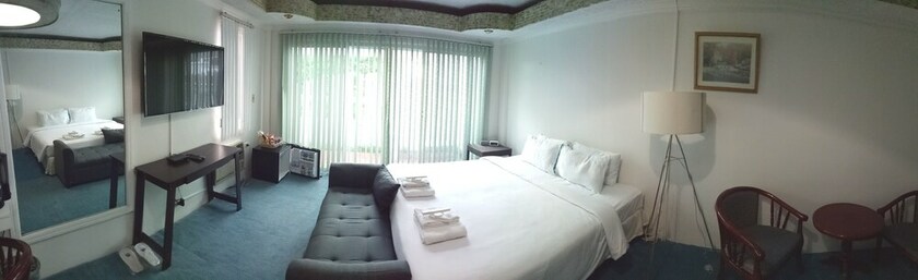 Imagen de la habitación del Hotel RedDoorz Premium at THE GRAND PENINSULA SUITES. Foto 29