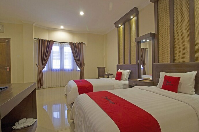 Imagen de la habitación del Hotel RedDoorz Premium near Solo Grand Mall. Foto 12