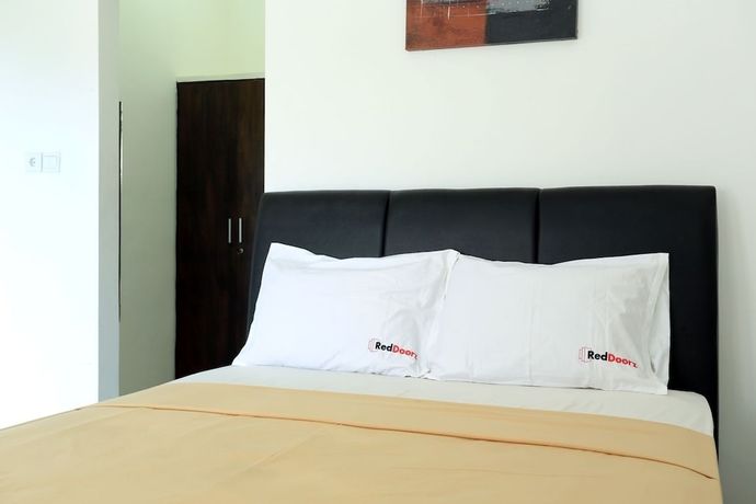 Imagen de la habitación del Hotel RedDoorz @ Raya Seminyak. Foto 5