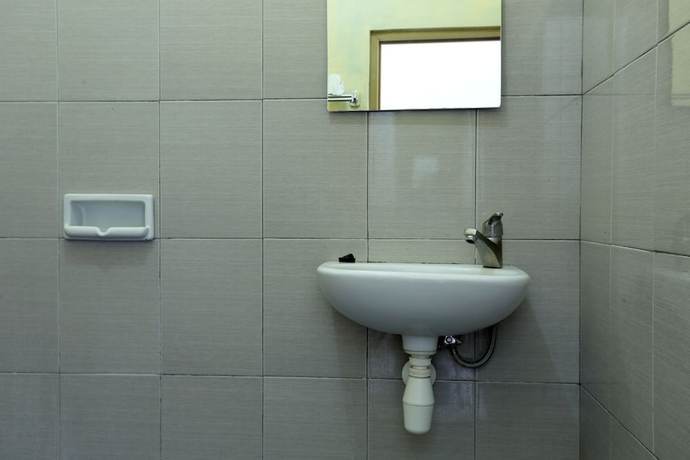 Imagen de la habitación del Hotel RedDoorz @ Raya Seminyak. Foto 10