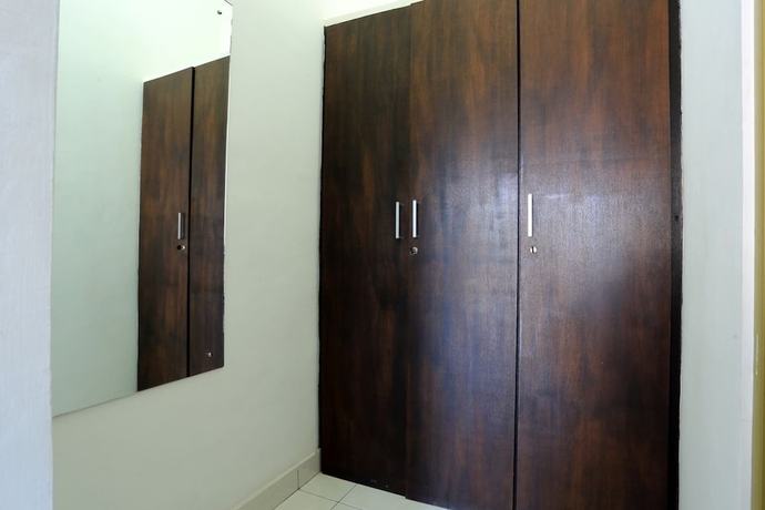 Imagen de la habitación del Hotel RedDoorz @ Raya Seminyak. Foto 11