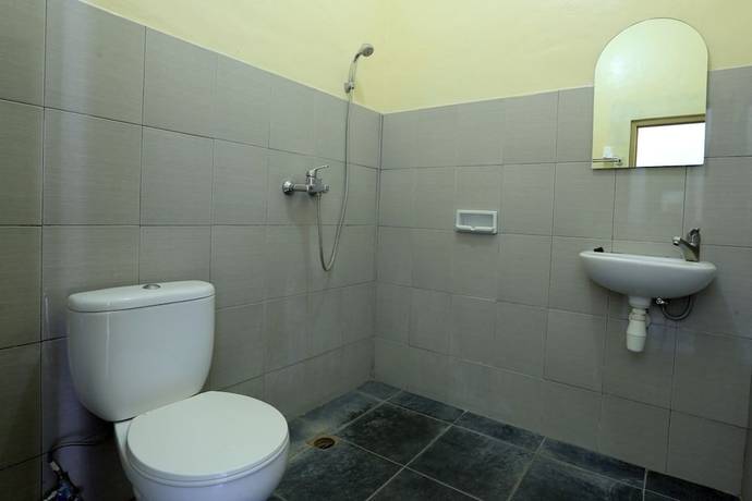 Imagen de la habitación del Hotel RedDoorz @ Raya Seminyak. Foto 13