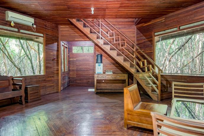Imagen de la habitación del Hotel RedDoorz Resort @ Taman Wisata Mangrove. Foto 10