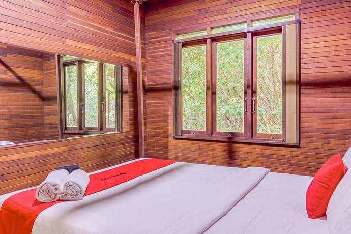 Imagen de la habitación del Hotel RedDoorz Resort @ Taman Wisata Mangrove. Foto 11