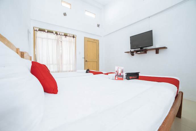 Imagen de la habitación del Hotel RedDoorz @ Sabang Beach Baler. Foto 10