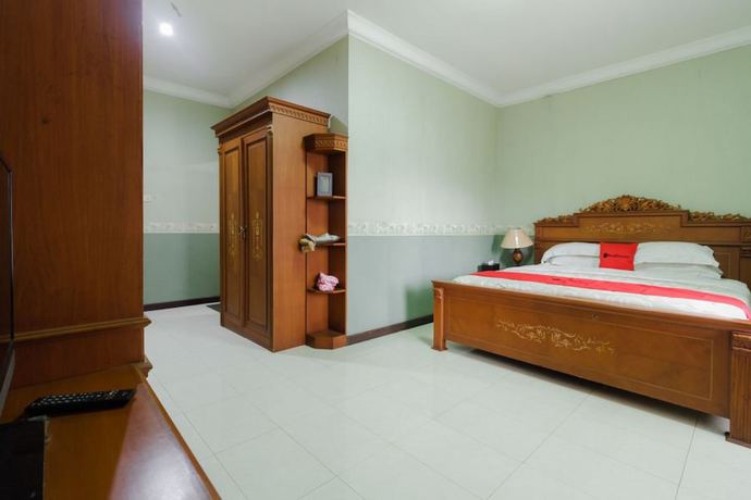 Imagen de la habitación del Hotel RedDoorz Syariah @ Cipanas. Foto 3