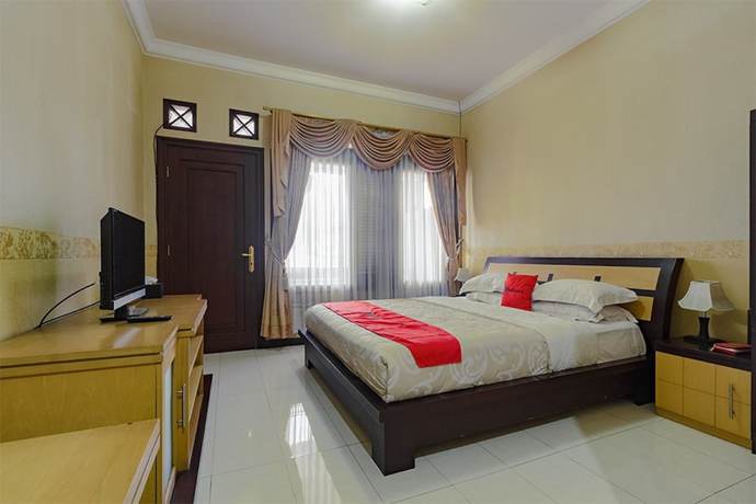 Imagen de la habitación del Hotel RedDoorz Syariah @ Cipanas. Foto 8