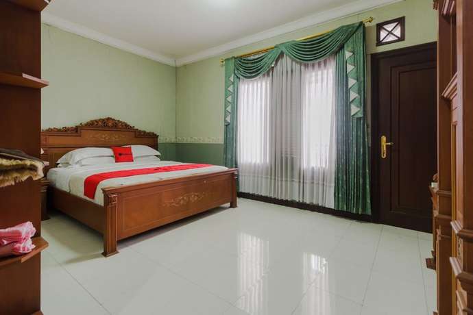 Imagen de la habitación del Hotel RedDoorz Syariah @ Cipanas. Foto 13