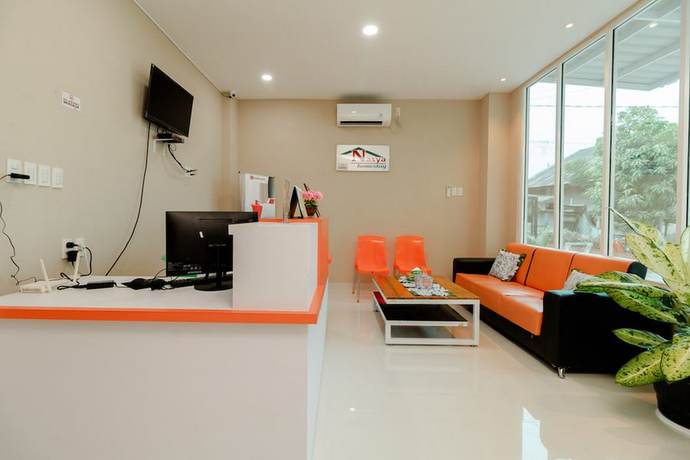 Imagen de los interiores del Hotel RedDoorz Syariah @ Panglima Polem Aceh. Foto 17