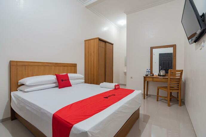 Imagen general del Hotel RedDoorz Syariah Plus @ Perintis Guesthouse Tasikmalaya. Foto 13