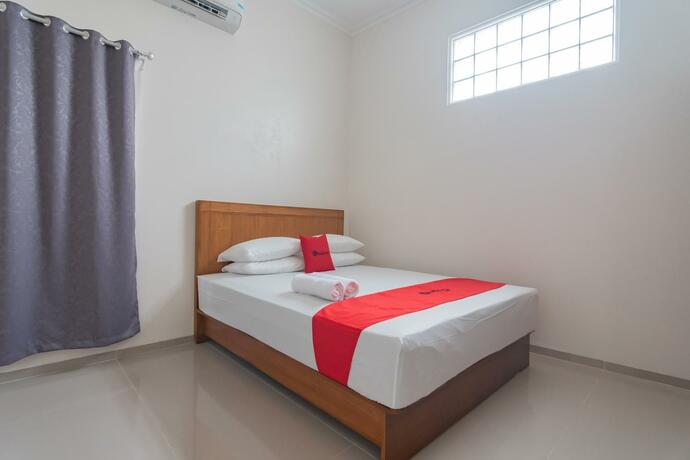 Imagen general del Hotel RedDoorz Syariah Plus @ Perintis Guesthouse Tasikmalaya. Foto 23