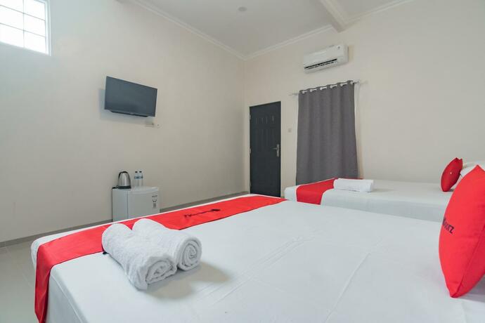 Imagen general del Hotel RedDoorz Syariah Plus @ Perintis Guesthouse Tasikmalaya. Foto 27