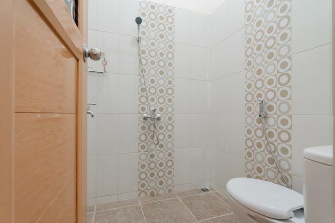 Imagen general del Hotel RedDoorz Syariah Plus @ Perintis Guesthouse Tasikmalaya. Foto 31