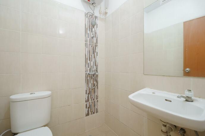 Imagen general del Hotel RedDoorz Syariah Plus @ Wisma Bougenville Karawaci. Foto 2