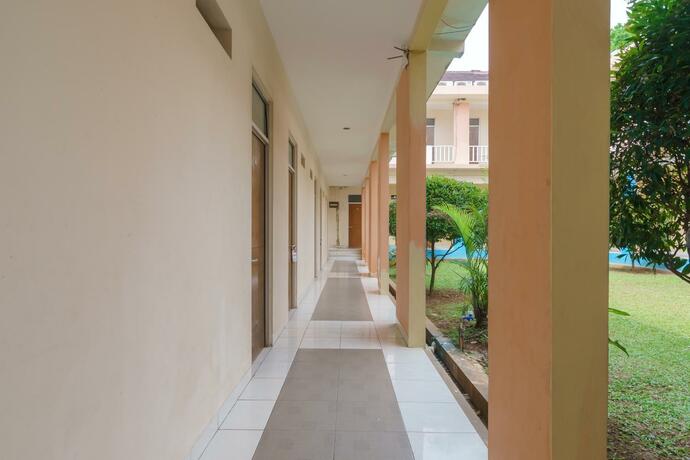 Imagen general del Hotel RedDoorz Syariah Plus @ Wisma Bougenville Karawaci. Foto 25