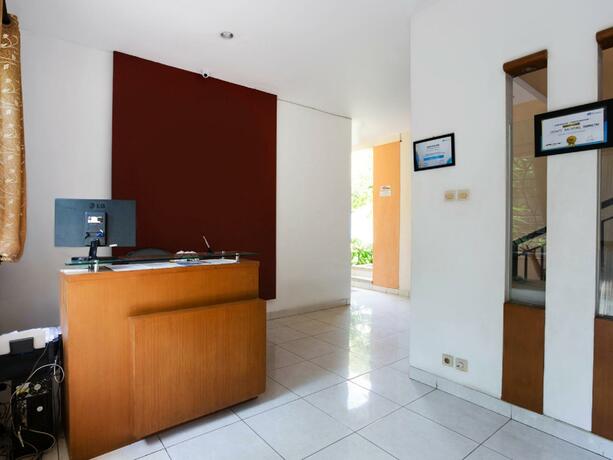 Imagen general del Hotel RedDoorz Syariah Plus @ Wisma Bougenville Karawaci. Foto 29