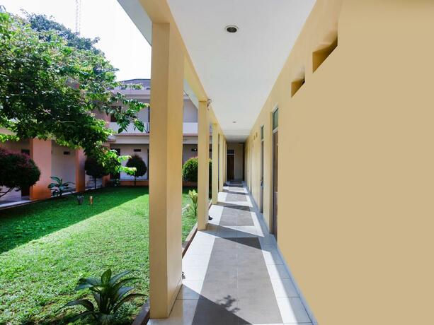Imagen general del Hotel RedDoorz Syariah Plus @ Wisma Bougenville Karawaci. Foto 34