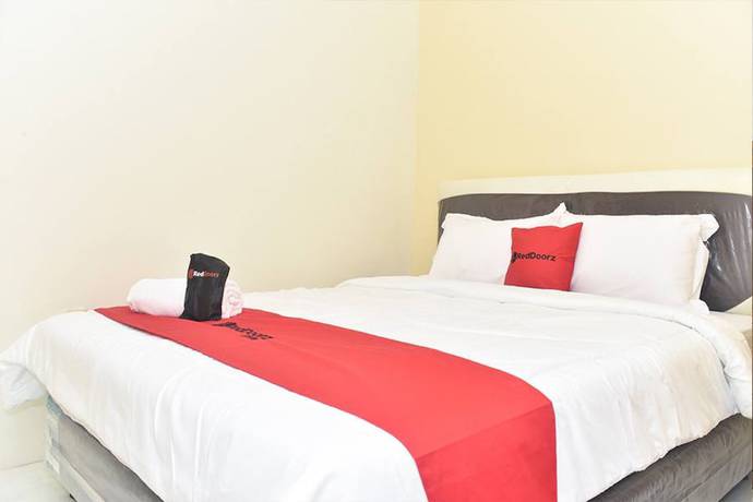 Imagen general del Hotel RedDoorz Syariah near Exit Tol Waru. Foto 1