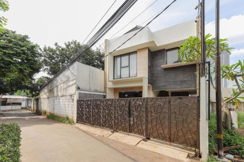 Imagen general del Hotel RedDoorz Syariah near Green Park Jatiwarna. Foto 17