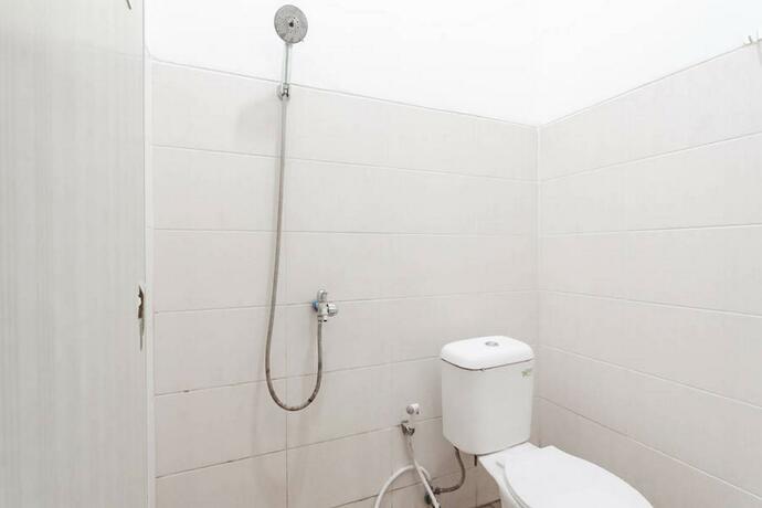 Imagen general del Hotel RedDoorz Syariah near Karawang Central Plaza. Foto 7