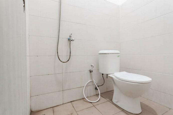 Imagen general del Hotel RedDoorz Syariah near Karawang Central Plaza. Foto 11