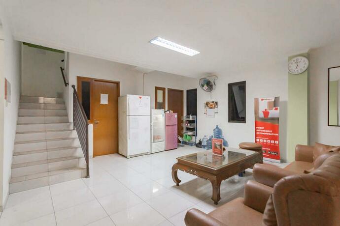 Imagen general del Hotel RedDoorz Syariah near Karawang Central Plaza. Foto 15