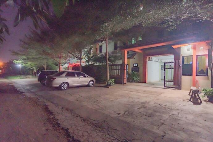 Imagen general del Hotel RedDoorz Syariah near Karawang Central Plaza. Foto 19