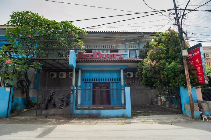 Imagen general del Hotel RedDoorz Syariah near Margonda Raya. Foto 1