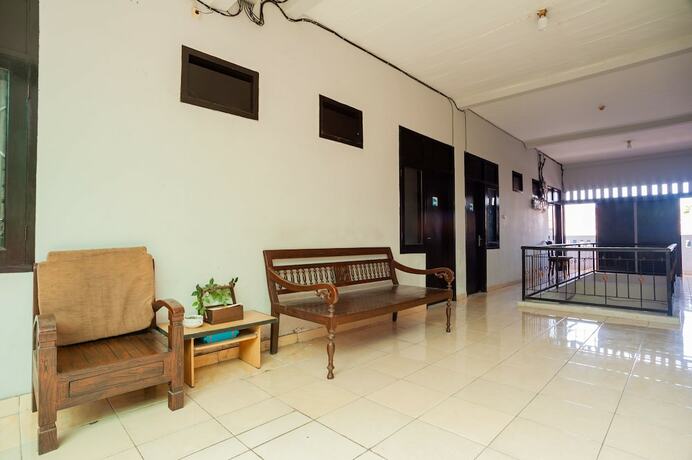Imagen general del Hotel RedDoorz Syariah near Margonda Raya. Foto 3