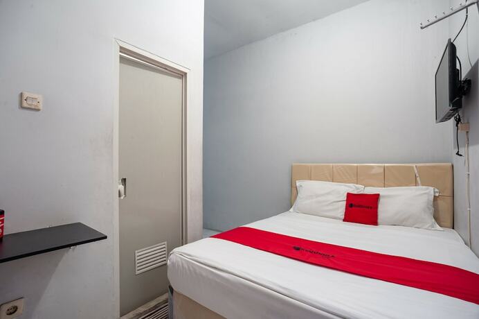 Imagen general del Hotel RedDoorz Syariah near Margonda Raya. Foto 4