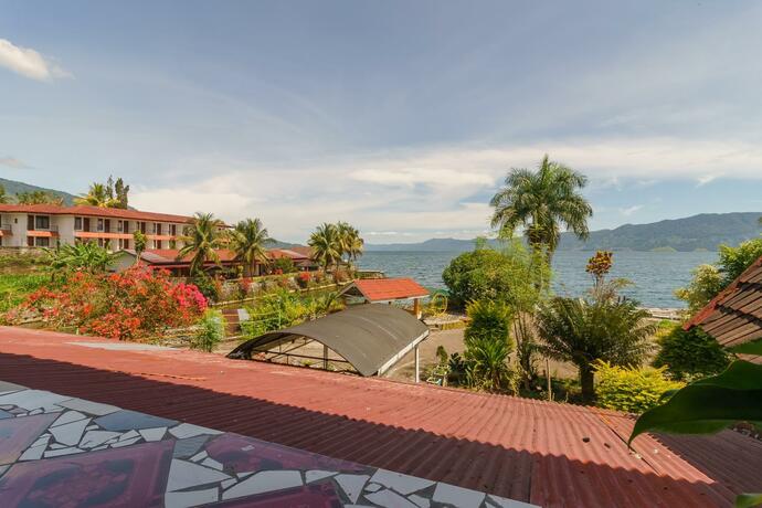 Imagen general del Hotel RedDoorz @ Tuktuk Danau Toba. Foto 28