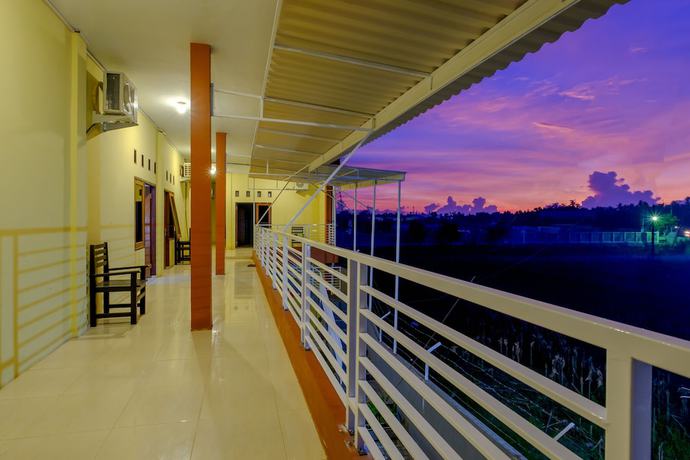 Imagen de la habitación del Hotel RedDoorz at Hening Homestay. Foto 11