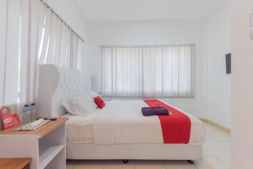 Imagen general del Hotel RedDoorz at Jalan Pangkal Perjuangan Karawang. Foto 1