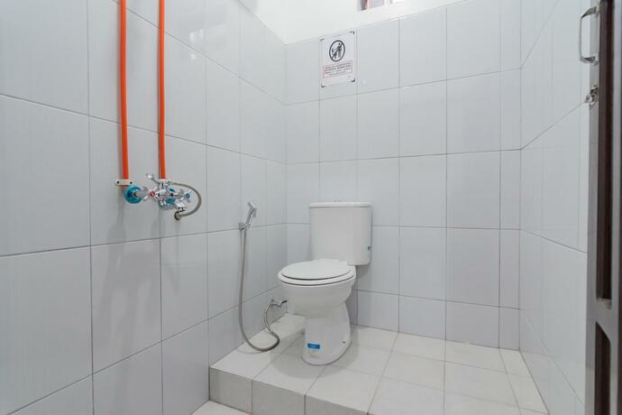 Imagen general del Hotel RedDoorz at Vall Guest House Balikpapan;. Foto 11