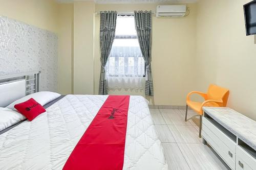 Imagen general del Hotel RedDoorz near Grage Mall Cirebon. Foto 2