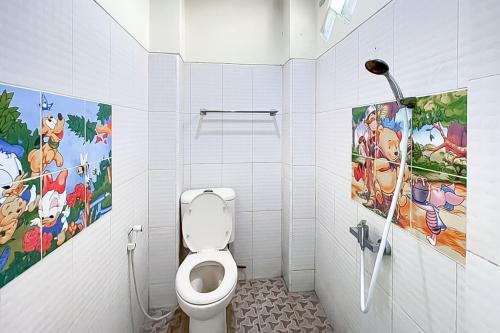 Imagen general del Hotel RedDoorz near Grage Mall Cirebon. Foto 13