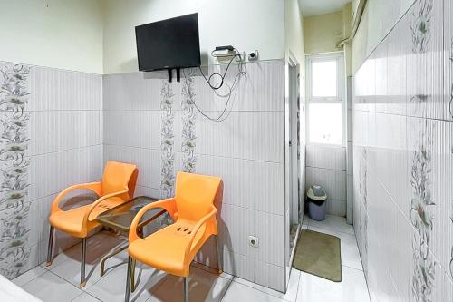 Imagen general del Hotel RedDoorz near Grage Mall Cirebon. Foto 14