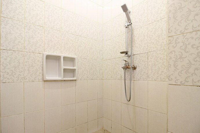 Imagen de la habitación del Hotel RedDoorz near Hartono Mall 3. Foto 18