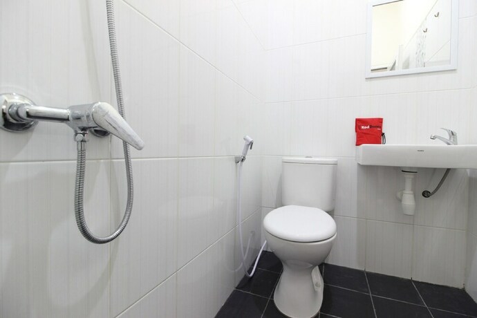 Imagen de la habitación del Hotel RedDoorz near Malioboro Mall 2. Foto 30