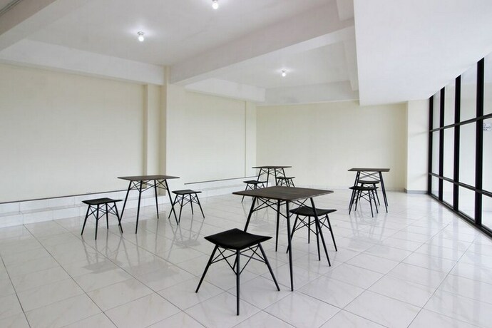 Imagen de los interiores del Hotel RedDoorz near Malioboro Mall 2. Foto 32