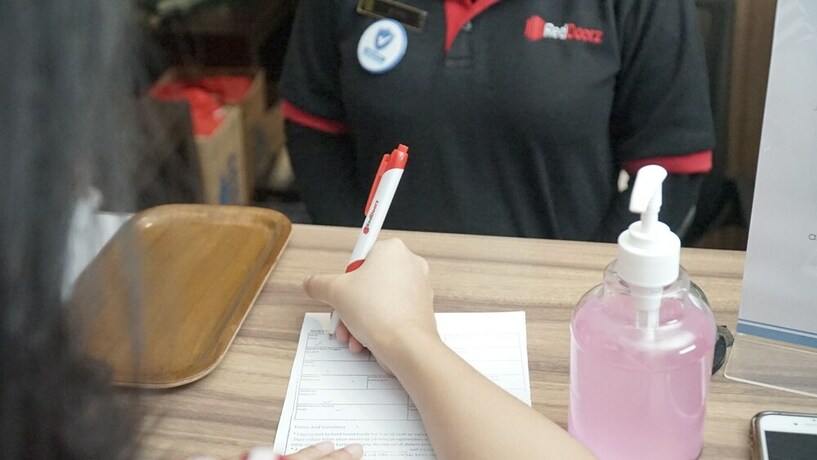 Imagen de los interiores del Hotel RedDoorz near Malioboro Mall 2. Foto 34