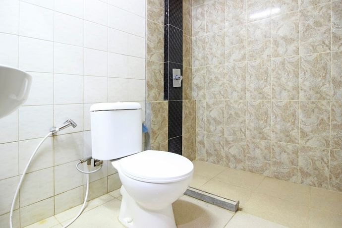 Imagen de la habitación del Hotel RedDoorz near Malioboro Tugu Station Jogja. Foto 5
